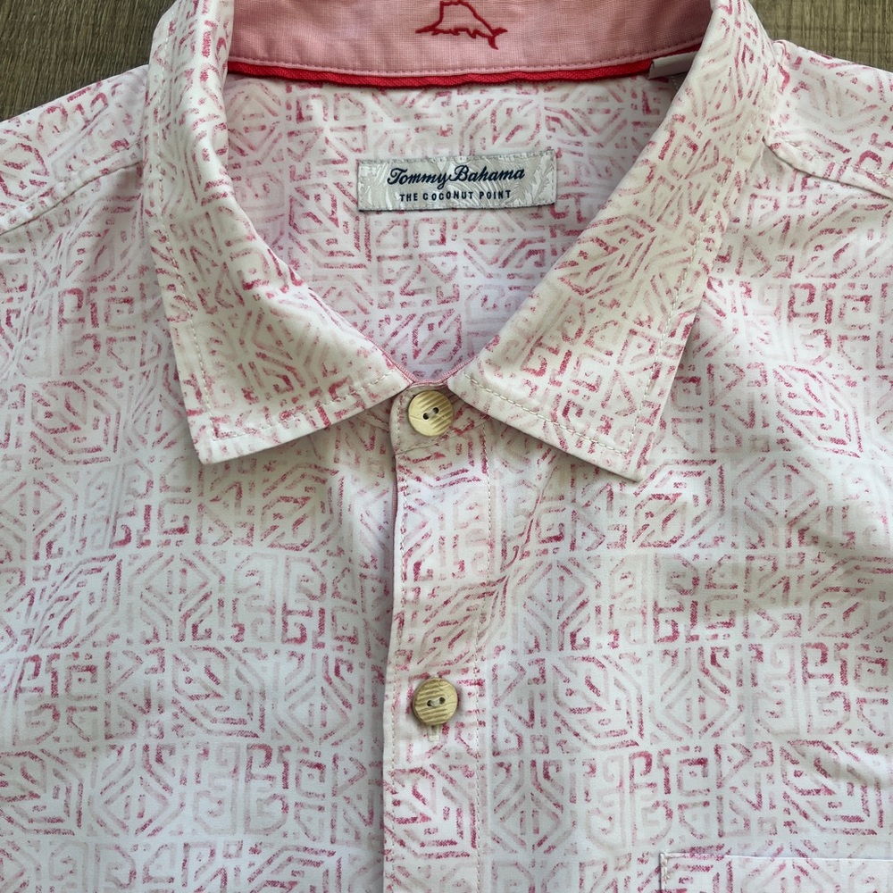 Tommy Bahama Island Zone The Coconut Point Camp Shirt SS Mens XXL Mosaic Pink